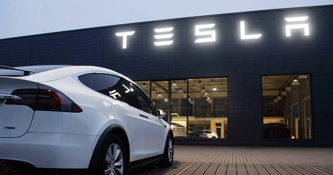 Tesla nın üzü gülmədi: Yeni Model Y gözlənilən qədər müştəri cəlb edə bilmir