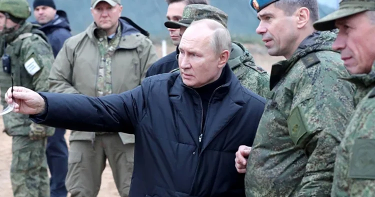 Putin: “Rusiya cəbhəyə Ukraynadan iki dəfə çox əsgər göndərir”