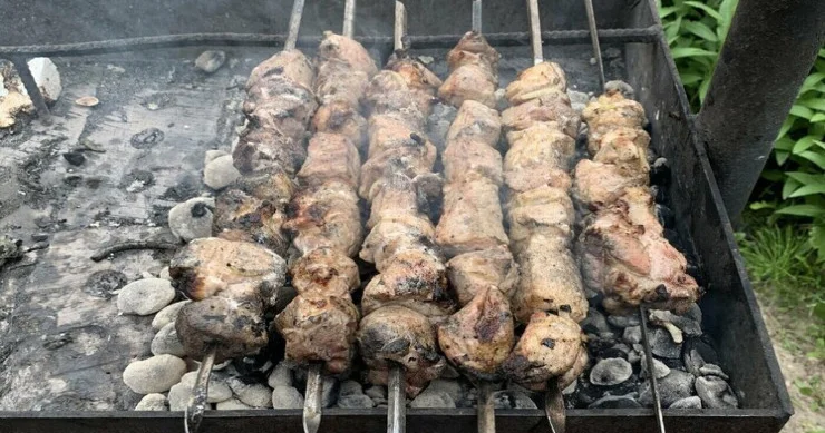 Rusiyada azərbaycanlını işə götürən restoran BAĞLANDI