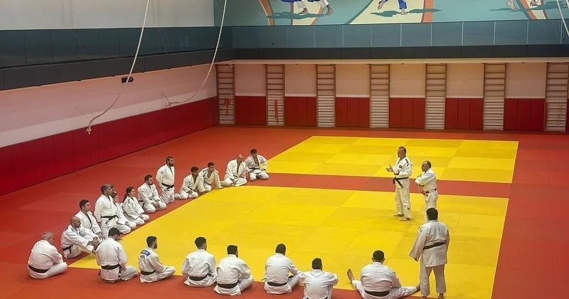 Hakimlər üçün nəzəri və praktiki seminar təşkil olunub FOTO