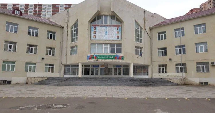 Daha bir məktəbdə “Son zəng” üçün pul yığılması iddiası