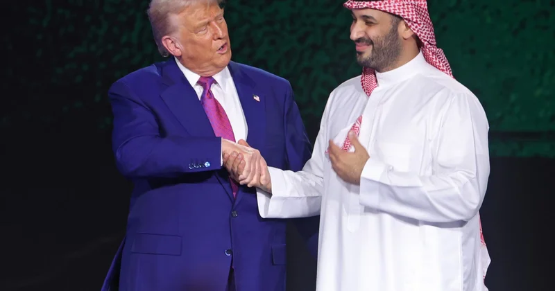 Головокружительный успех Трампа: от образа полицейского к роли бизнесмена главная тема
