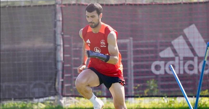 Mahir komandadan ayrı məşq etdi