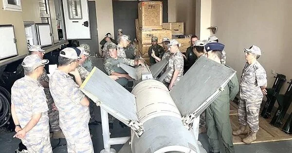 Türkiyəli prorektor Azərbaycanın döyüş gəmilərinə baxdı Foto