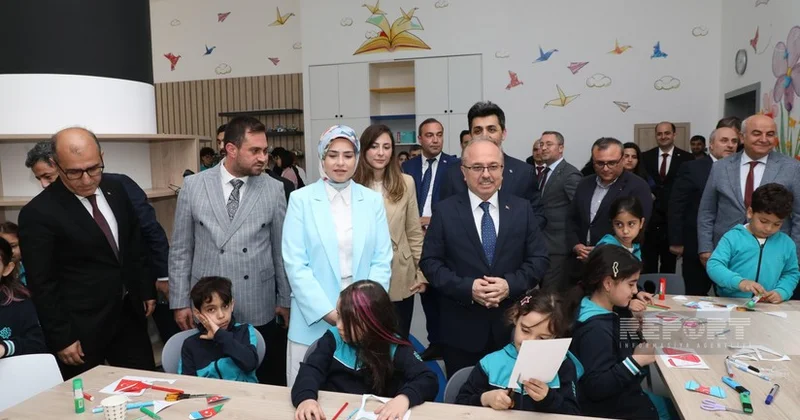 В Баку состоялось открытие ателье Bilim Maarif