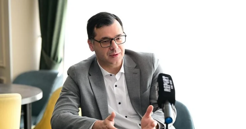 Müşavir: Mədəniyyət nazirinin Azdrama nın kollektivi ilə görüşü hansısa söz söhbətə görə olmayıb