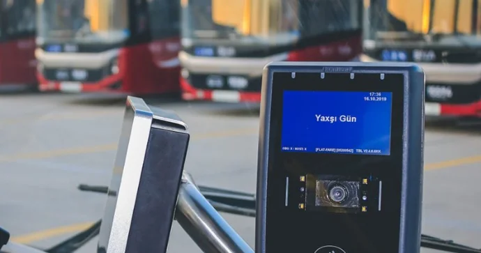 AYNA: Bakıda metro və avtobuslarda onlayn ödəniş problemi aradan qaldırılıb