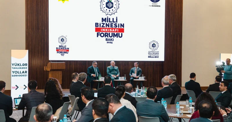 ® Şahin Bağırov Milli Biznesin İnkişafı Forumunun üçüncü sessiyasında iştirak edib