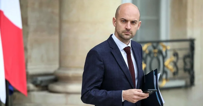 Fransadan şok çağırış: tankerlər, uran, neft…