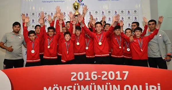 Liqaların qalibləri mükafatlandırılıb