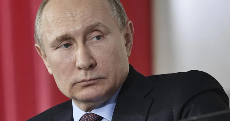 Putin Ukrayna ilə danışıqlar üçün onları göndərir