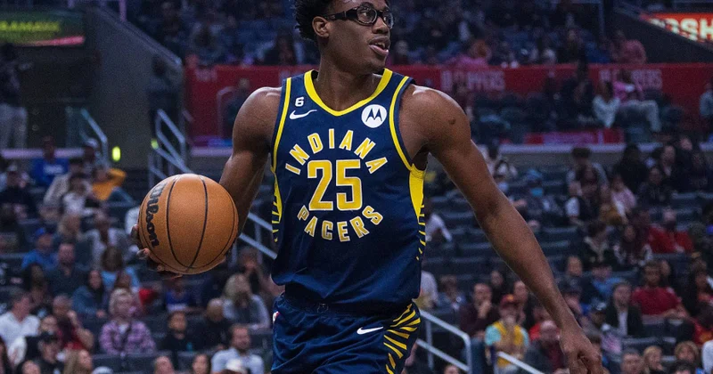 NBA: “İndiana Peysers” yarımfinalda, “Oklahoma Siti Tander” seriyada önə keçib
