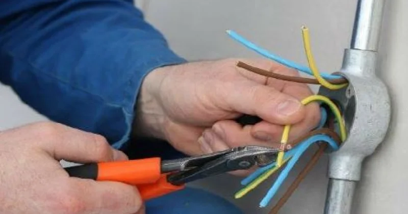 Qubada iki nəfəri elektrik cərəyanı vurması faktı ilə bağlı ibtidai istintaq aparılır