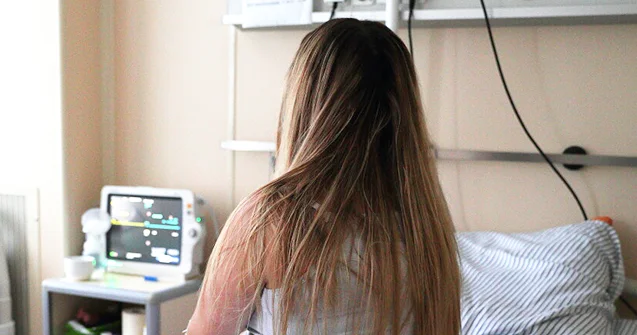 Arvadını döyüb xəstəxanalıq etdi, orada da dinc durmadı