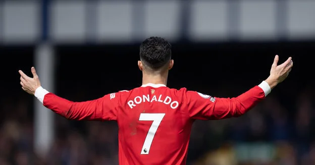 Ronaldo Portuqaliya klubuna qayıdır