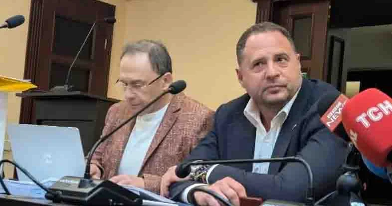 Ukrayna Prezidentinin Ofisinin sabiq rəhbəri Andrey Yermakın pulların yuyulması işi üzrə həbs edilib