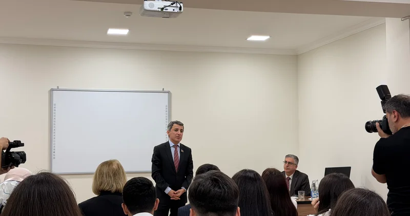 “Gənclərin ailə dəyərləri ilə bağlı fəal çıxışları çox önəmlidir” FARİZ İSMAYILZADƏ