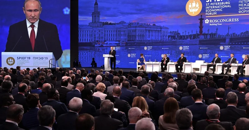 “Politico”: Rusiya Almaniyanın ifrat sağçı partiyasını Peterburq forumuna dəvət edib