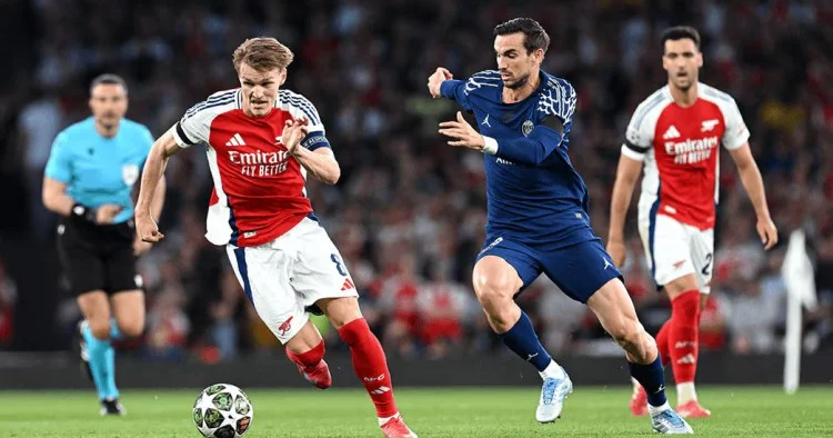 PSJ və Arsenal ÇL finalından öncə də qarşı qarşıya