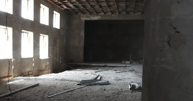 Beş il əvvəl təmiri başlayan bina hələ də istifadəyə verilməyib Qurumdan AÇIQLAMA