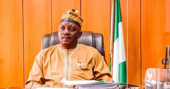 Nigeriyada keçmiş nazirə 75 illik həbs cəzası