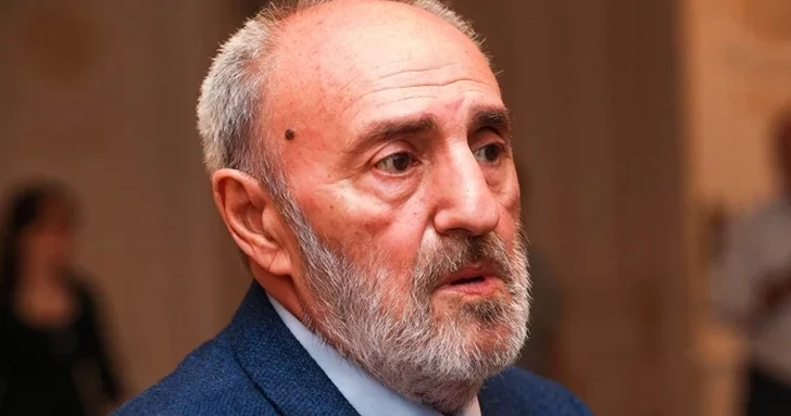 Певец Акиф Исламзаде выписан из больницы