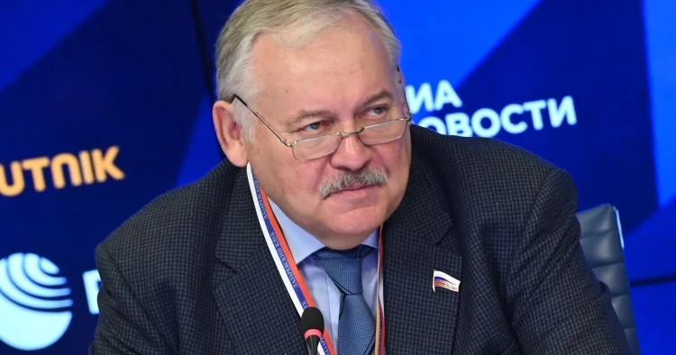 Konstantin Zatulin Soçinin erməni kütləsi üçün faydalı axmaq