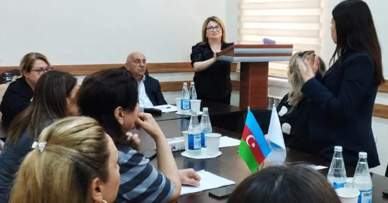 Elmi seminarda Rüstəm Behrudi poeziyasında milli kimlik və folklor məsələləri təhlil edilib