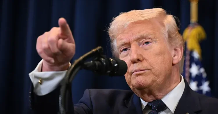 Donald Tramp Çinin təyyarə alışı ilə bağlı planlarını AÇIQLADI