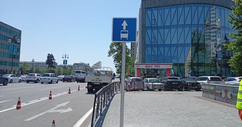 Sabahdan bu küçələrdə xüsusi hərəkət zolaqlarına girmək olmaz!