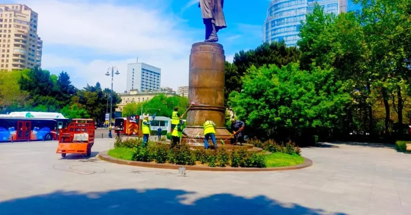 Баку благоустраивается к началу WUF13 ФОТОФАКТ