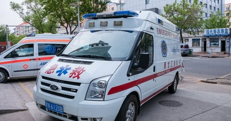 Çində möcüzə: 11 ci mərtəbədən yıxılan 4 yaşlı uşaq sağ qalıb
