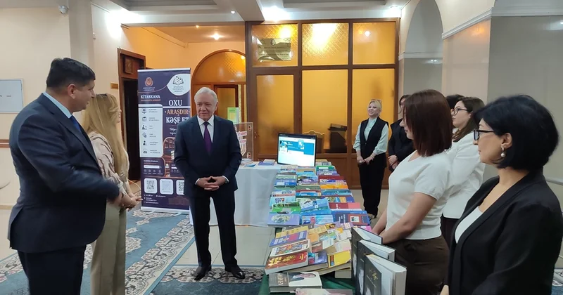 GDU da “Oxu, Araşdır, Kəşf Et” adlı kitab sərgisi keçirilib