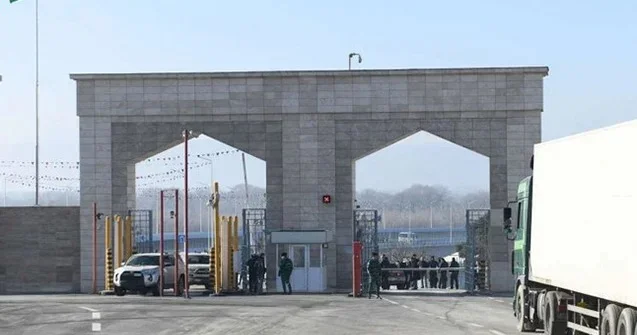 İrandan təxliyə olunan rusiyalılar Astara sərhədindən keçib