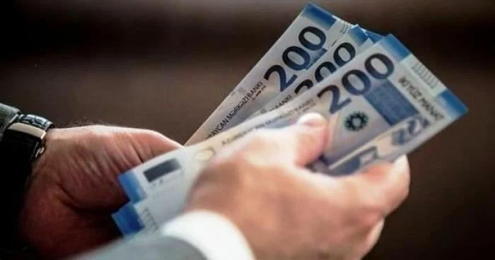 Azərbaycanda 70 min nəfərin maaşları ARTIRILACAQ