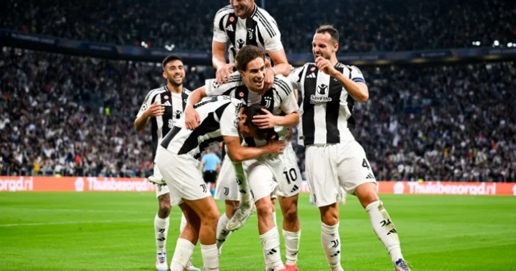 Baş məşqçi 5 futbolçunu toxunulmaz elan etdi