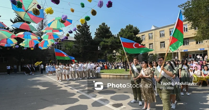 Coşqu, kədər və ümidin qovuşduğu gün Son zəng dən REPORTAJ