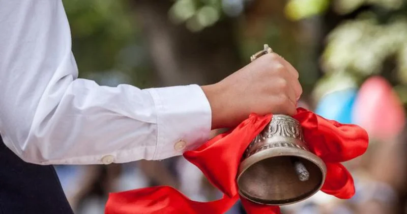 Azərbaycan məktəblərində “Son zəng” tədbirləri keçirilir YENİLƏNİB