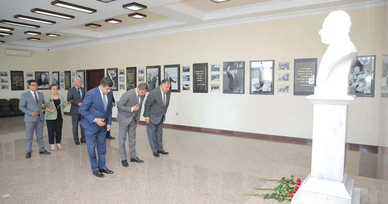 “Milli Qurtuluşdan Müstəqil Azərbaycana” mövzusunda konfrans keçirilib FOTOLAR
