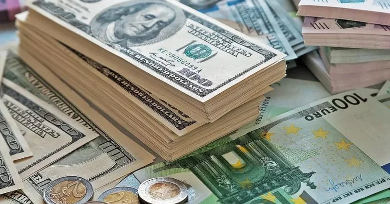 Azərbaycanda avro bahalaşdı Növbə dollarındır?