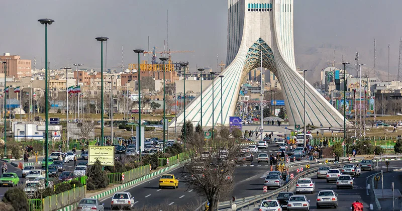 Tehran icra strukturlarının əməkdaşları məsafədən iş rejiminə keçirlər