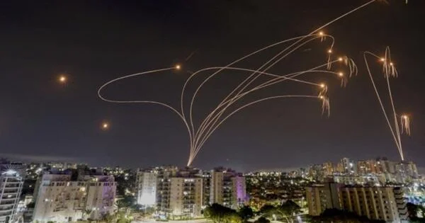 İran İsrailə beşinci dəfə raketlə zərbələr endirdi