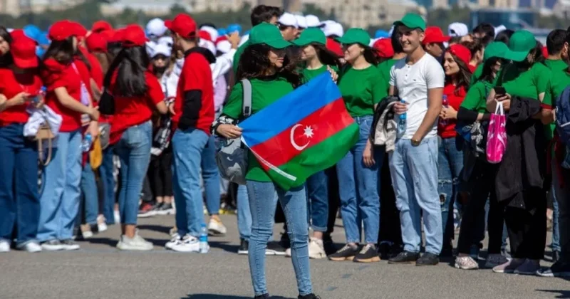 Gənclik müasir Azərbaycanın gələcəyidir...