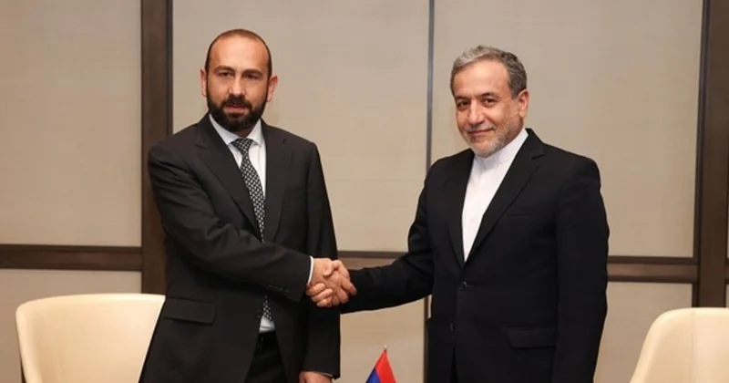 Mirzoyan iranlı həmkarı ilə danışdı