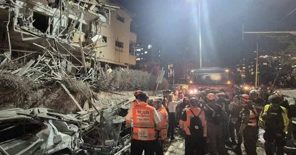 İranın İsrailə zərbələrinin nəticəsi: 1 ölü, 63 yaralı