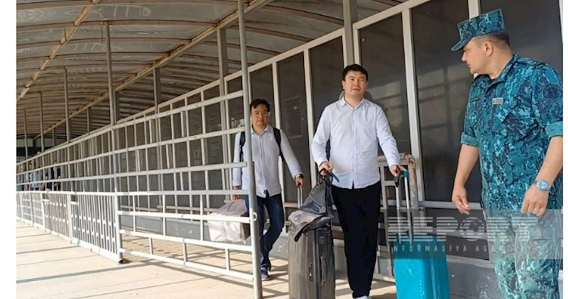 Qazaxıstanın 6 vətəndaşı Azərbaycana keçərək İrandan təxliyə olunub YENİLƏNİB