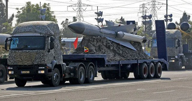Fars: İran İsrailin hücumlarına cavab olaraq Yaxın Şərqdəki ABŞ bazalarını vura bilər