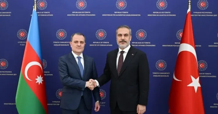 Bayramov Fidanla İsrail İran toqquşmasını müzakirə etdi