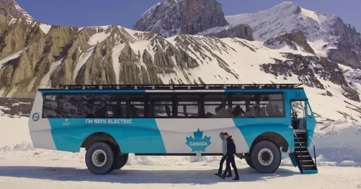 Dünyada ilk: Bu elektrobus şarj tələb etmir