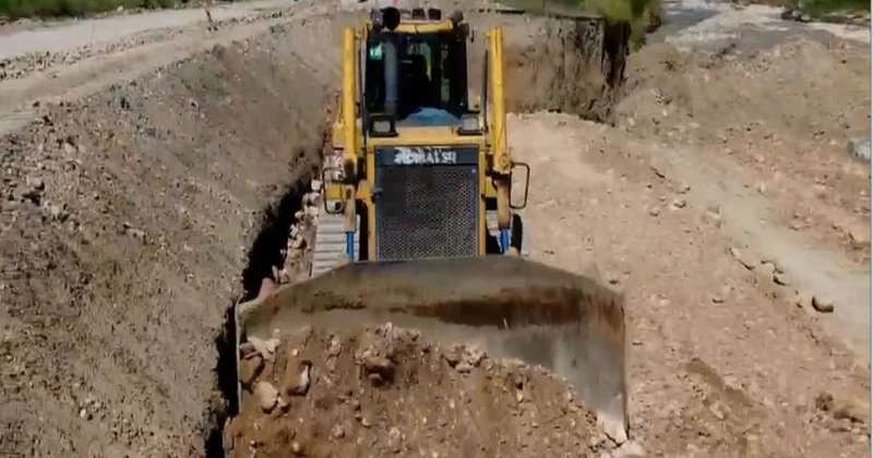 25 avtomobil yolunda sel suları nəticəsində zədələnmiş infrastrukturun bərpası aparılır VİDEO